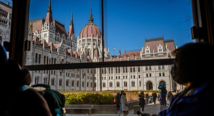 A kormány átütemezte Budapest szolidaritási adójának befizetését
