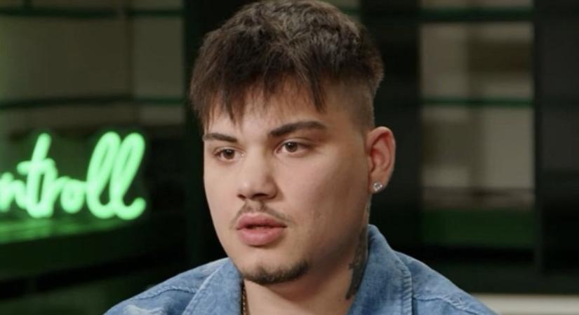 Fejbe lőnélek, aztán kiloccsanna az agyad – mondta egy kommentelőnek Bangó Sanyika (videó)