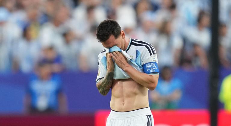 Fény derült a rejtélyre, milyen súlyos magánéleti probléma nyomasztja Lionel Messit