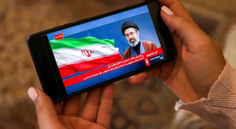 Irán legfőbb vezetője jóváhagyta az Egyesült Államokkal kötött egyezményt