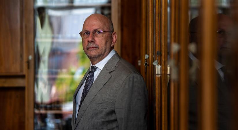 Hack Péter: Nem biztos, hogy jó más logó alatt azt csinálni, mint a Fidesz