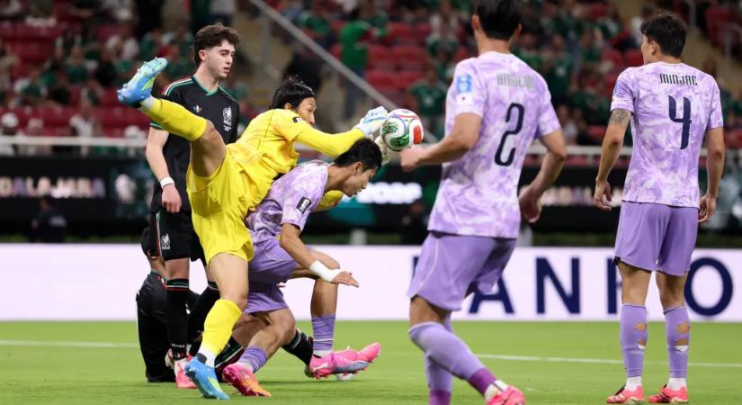 Óriási kapushiba után megvan a vb-k első tizenhatoddöntőse, Mexikó kiszenvedte Dél-Korea ellen