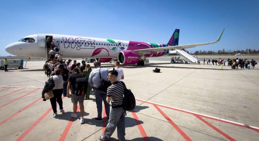 Wizz Air: csak semmi pánik, ezt kell tenni, ha igazságtalanul rónak ki különdíjat a kézipoggyászért