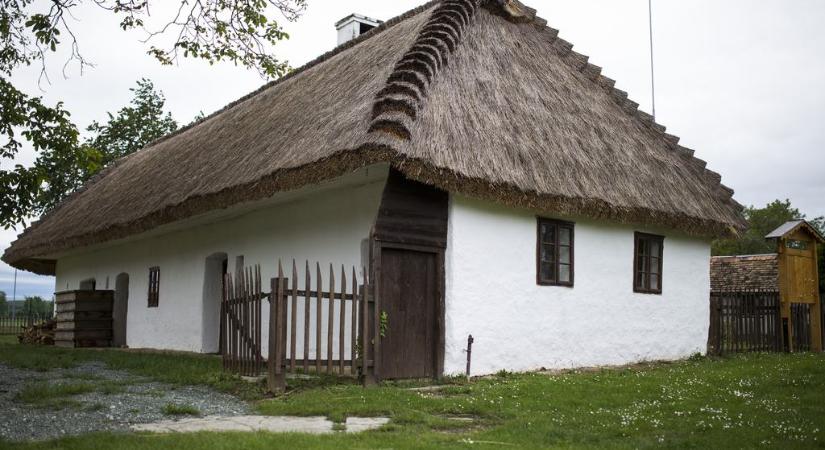 Lábtó, stelázsi, sifonér: tudod, mit jelentenek ezek a régi kifejezések?