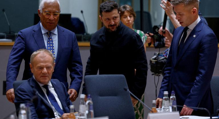Másfél év után megszűnt az ukrán vétó az EU-ban, és már az orosz tárgyalásokhoz is csatornát nyitnának