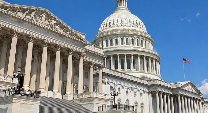 Államosítanák a legnagyobb mesterséges intelligenciás cégeket az USA-ban egy új törvényjavaslat szerint
