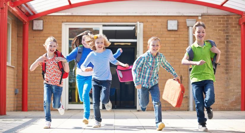30 pénztárcabarát nyári program gyerekekkel – Kinti és benti ötletek a vakációra