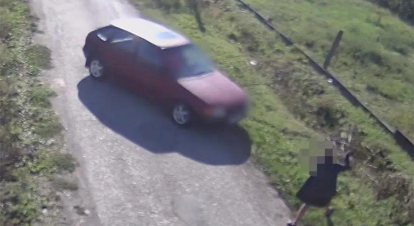 A száguldozó apa elütötte a saját lányát, majd volt képe ezt tenni – videó
