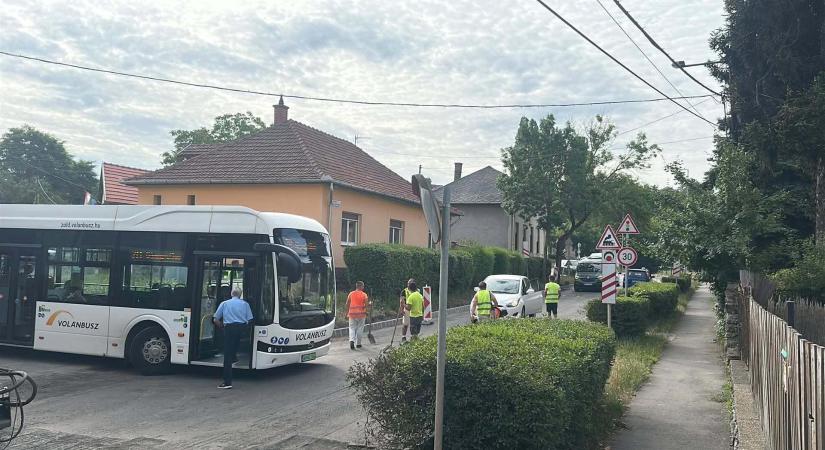 Elkezdődött a Tetemvár utcai lezárás