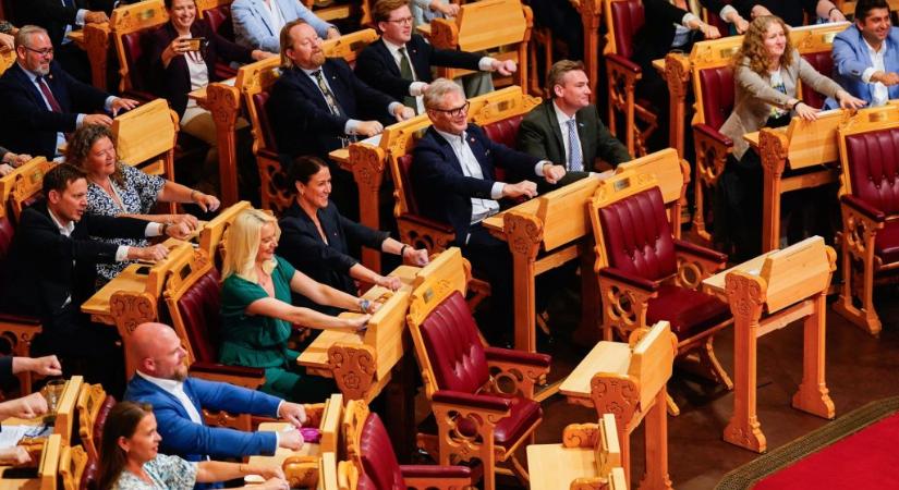 Foci-vb: a norvég parlamentet is elérte a vikingevezős őrület