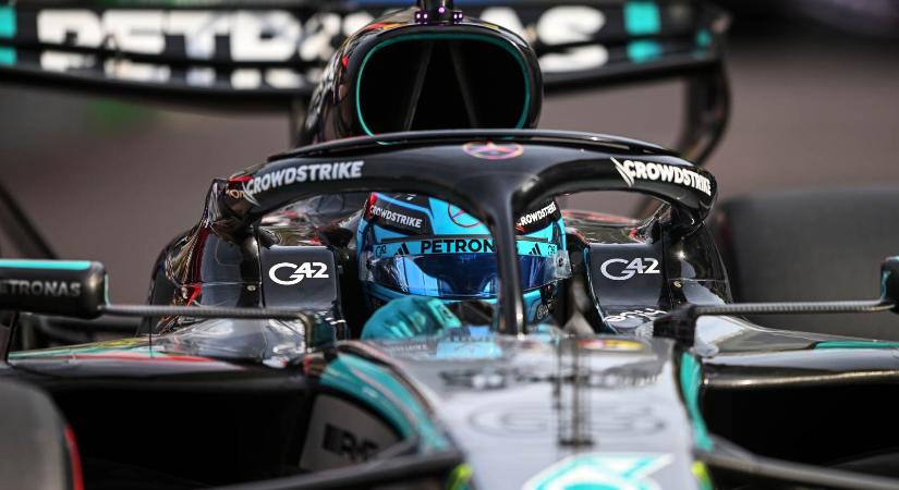 Hivatalos, visszavonulót fújt a Mercedes