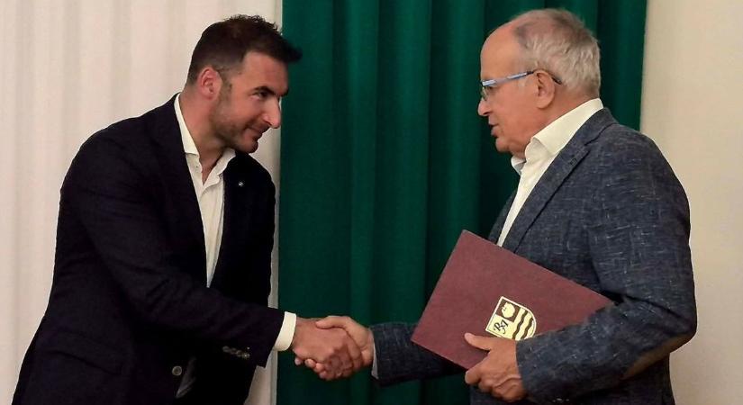 Lemondás után esküt tett a város új önkormányzati képviselője