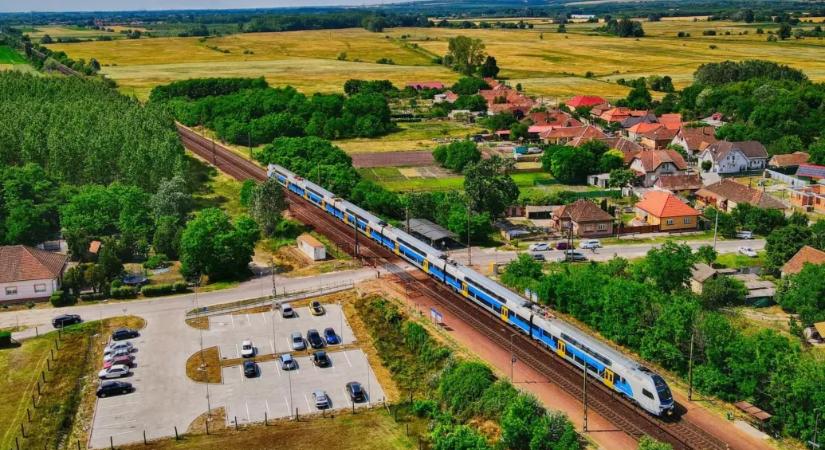 Szombattól javítják a ceglédi vasútvonalat, ha kész, gyorsabban járhatnak a vonatok