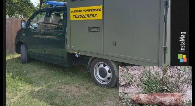 Gránátot találtak egy egy békési kertben, riasztották a tűzszerészeket