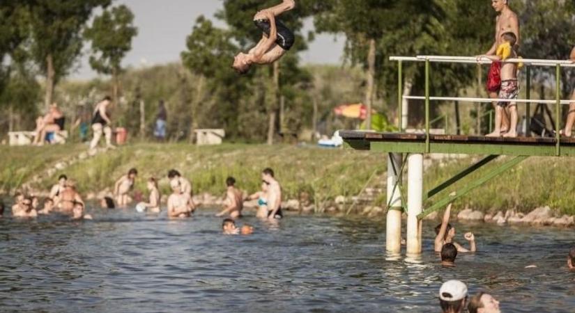 Jó hír az enyhülést keresőknek: íme, ekkor nyit az Achilles Park