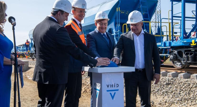 Hiába romlott az eredmény, 10 milliárdos osztalék esik ki a Mészáros-féle V-Hídból