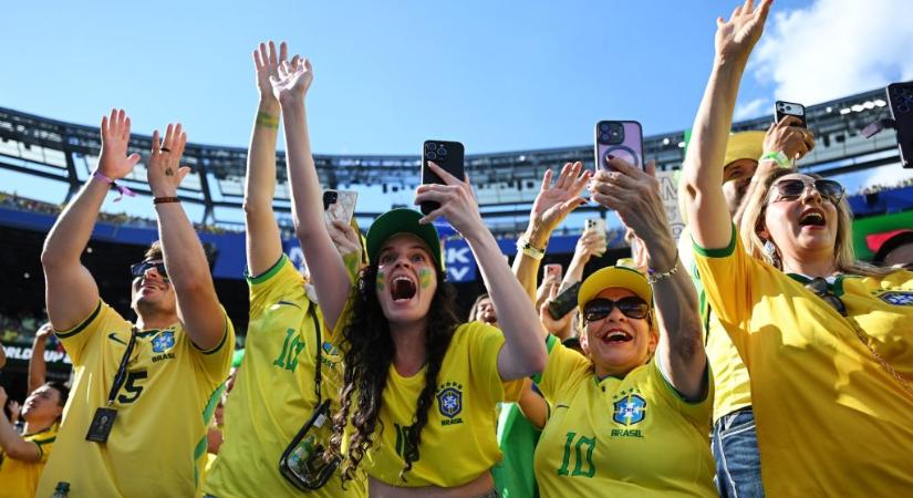 Újra pályán a brazilok, a norvég parlamentben is evezve szurkoltak – élő hírfolyam a foci-vb kilencedik napjáról