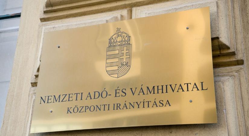 Nyomozást rendelt el az ügyészség a MOL alapítványának milliárdos támogatásai miatt
