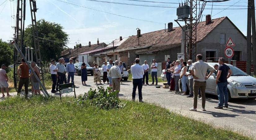 Patkányinvázió és 21 tűzeset: Azonnali hatósági ostrom indul Szekszárd hírhedt „Csikágója” ellen