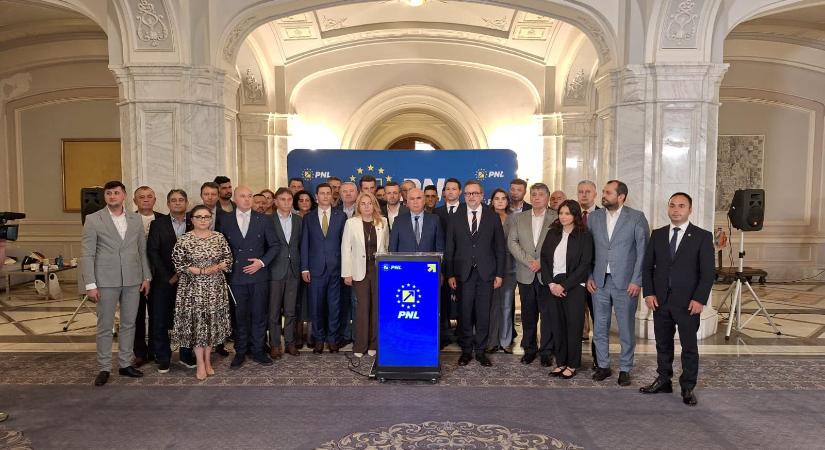 Viharos időszakban rendezné sorait a PNL