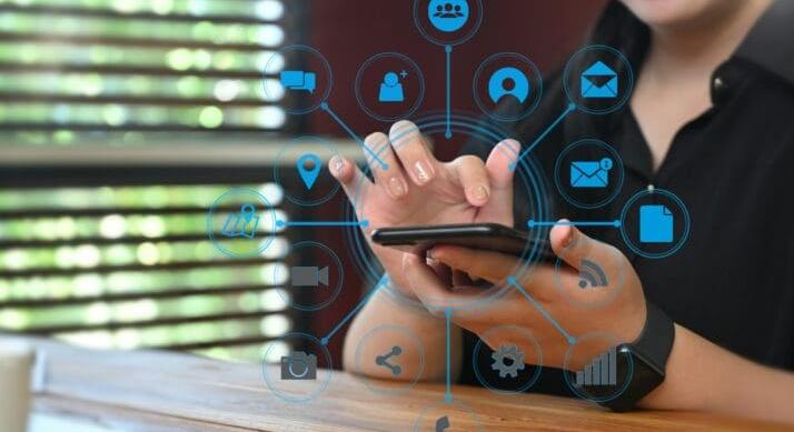 A mobilinternet viszi a hátán a távközlést – 339 milliárdot hozott három hónap alatt a piac