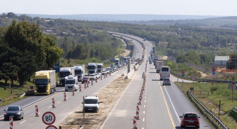 Vitézy a torlódásokról: Ne a Mészáros- és Szíjj-cégek diktálják a szabályokat