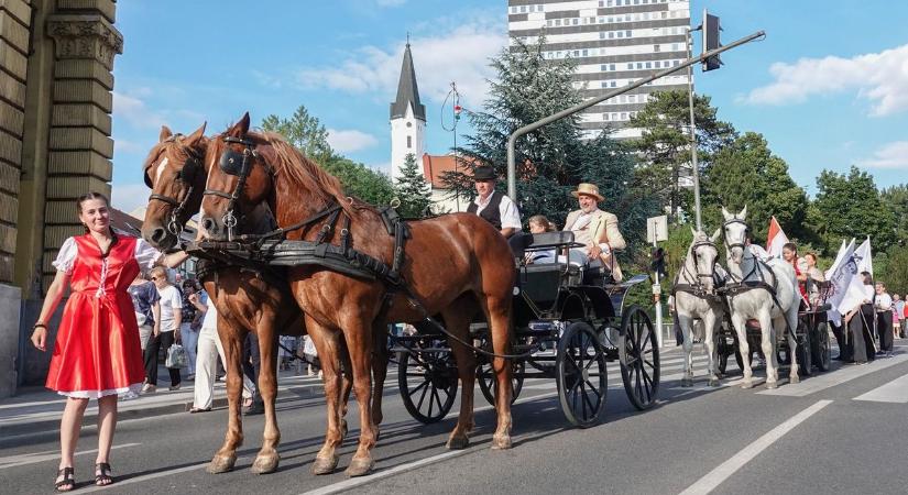 Ünnepélyes megnyitóval kezdetét vette a IX. Veszprémi Rátonyi Róbert Operettfesztivál (galéria)