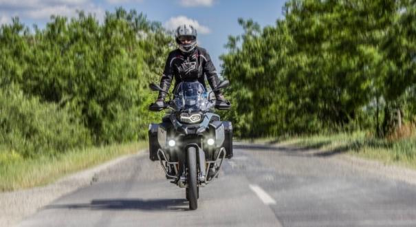 Továbbra is vezet a GS, de új trónkövetelők jelentek meg