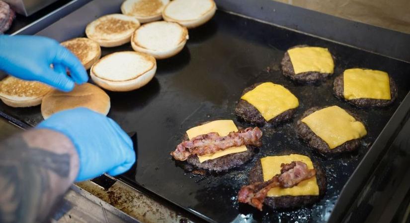 Razzia a hevesi vendéglátósoknál! Egy hely meg is kapta a felfüggesztést, így egy büfé sem működhet