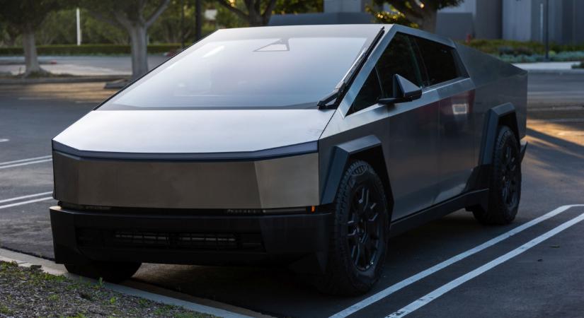 Rendkívüli vétó készülődik: teljesen kitilthatják a Tesla új rendszerét Európából