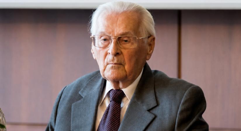 Századik életévében elhunyt Nász István Széchenyi-díjas orvos