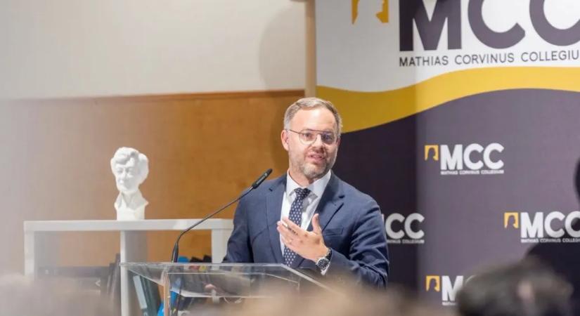 Orbán Balázs lemondott az MCC éléről