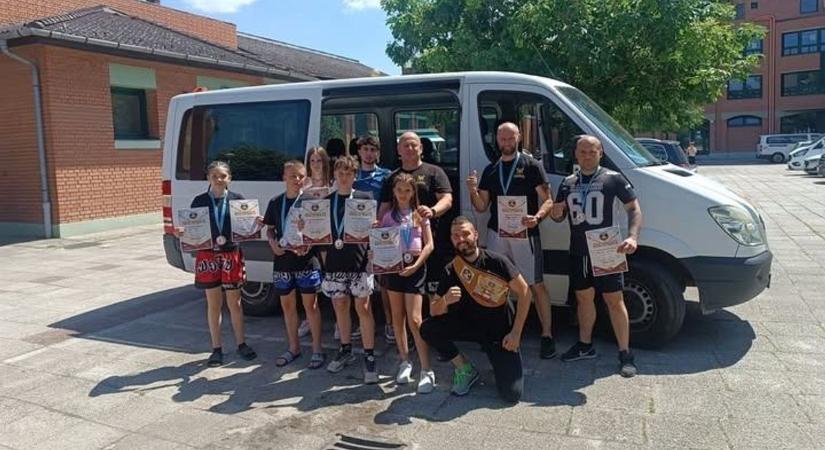 Nemzetközi sikereket értek el a mezőtúri kick-boxosok a WFC világbajnokságon