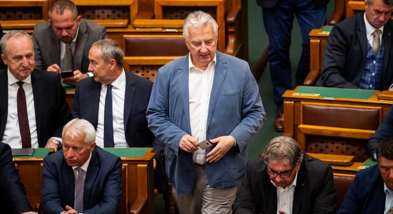 Újabb dokumentum került elő: „Kedves Zsolt!” – ezt kellett írni Semjén Zsoltnak