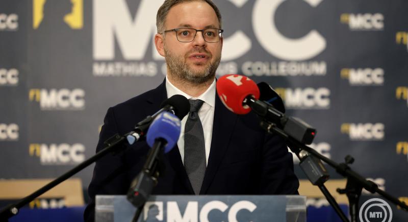 Már nem Orbán Balázs az MCC kuratóriumának elnöke