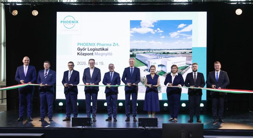 Átadták Győrben a nyolcmilliárd forintból megvalósuló PHOENIX Pharma innovatív gyógyszerlogisztikai központját - fotók, videó