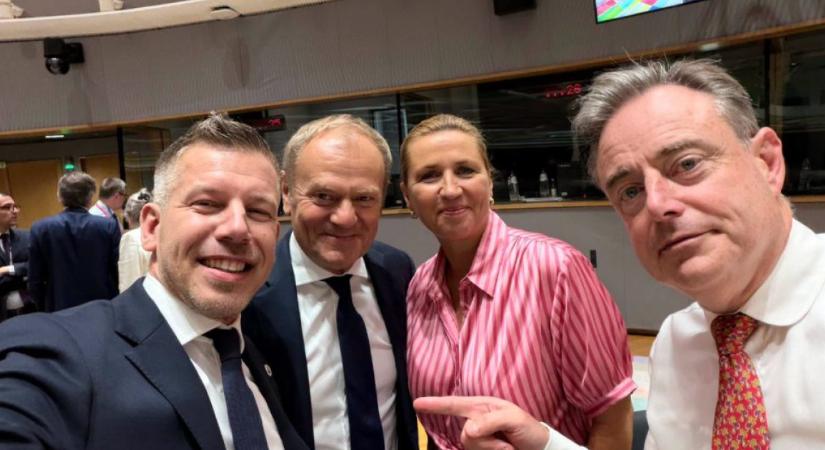 A nap képe: Magyar Péter nem akármilyen társaságból köszönt be