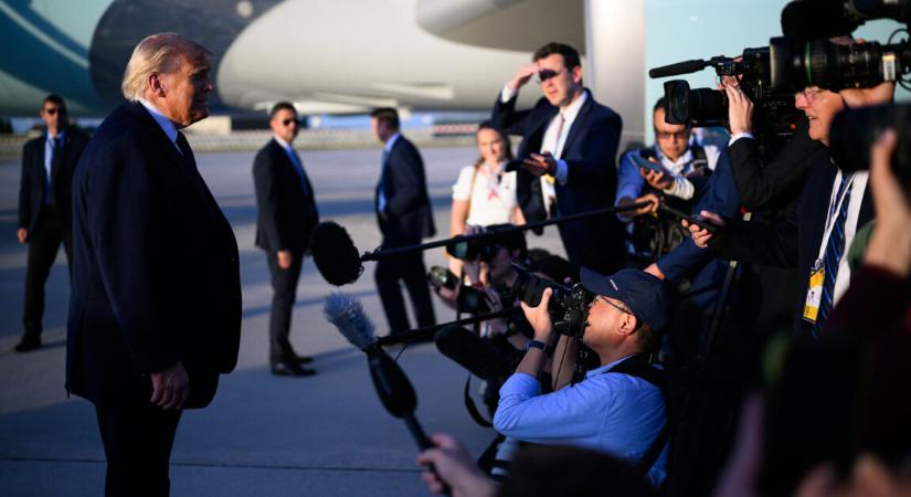 Lebontják Donald Trump egykori villáját