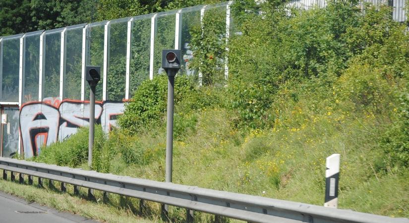 Jönnek az új traffipaxok, vége a trükközésnek