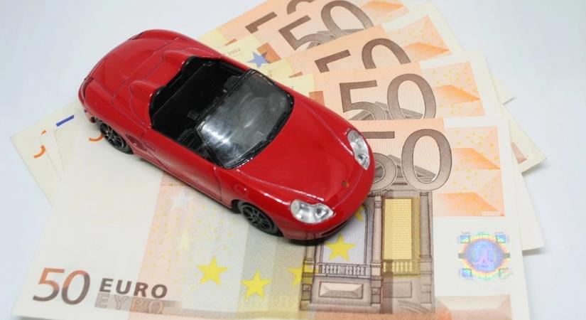 A személyautók kgfb-díjai csökkentek, a károkra azonban többet fizettek a biztosítók