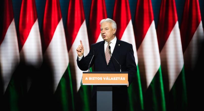 Velkey szerint Semjén Zsoltnak elég volt egy baráti megszólítás, hogy támogassa a kanadai állampolgársági bizniszt