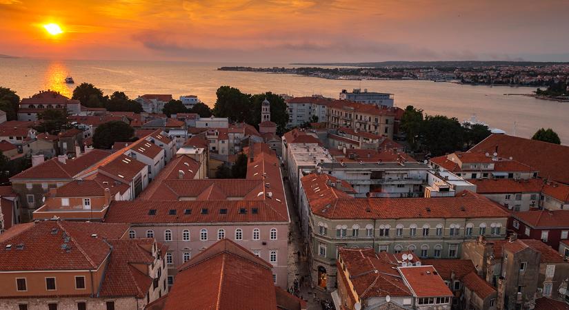 A világ legszebb naplementéje a szomszédban van, és már nem kell egy napon át dugókban araszolnod érte
