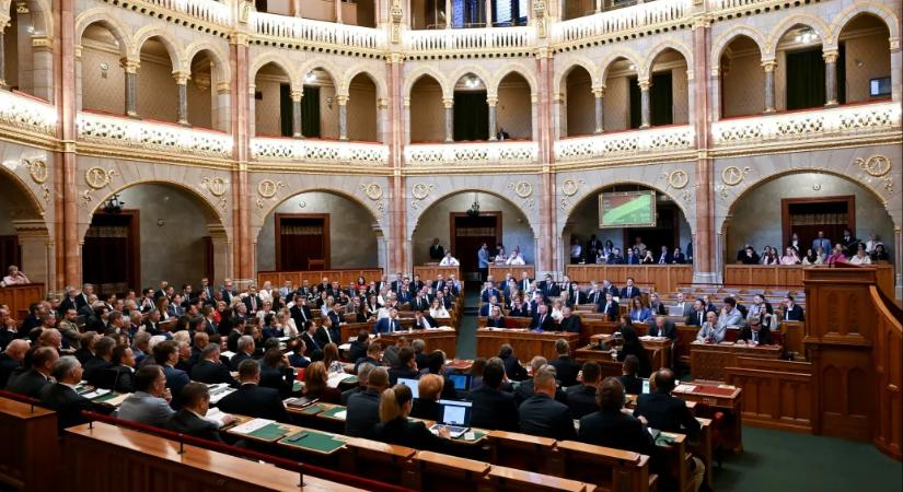 A Tisza törvényjavaslatban kezdeményezi a polgármesteri fizetések befagyasztását, megvonnák a havi költségtérítést is