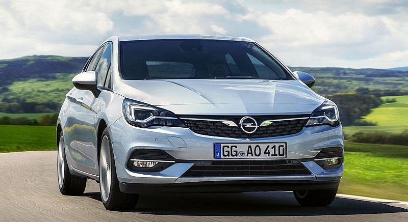 Erősebb a forint, kapkodnak a használt autókért a magyarok