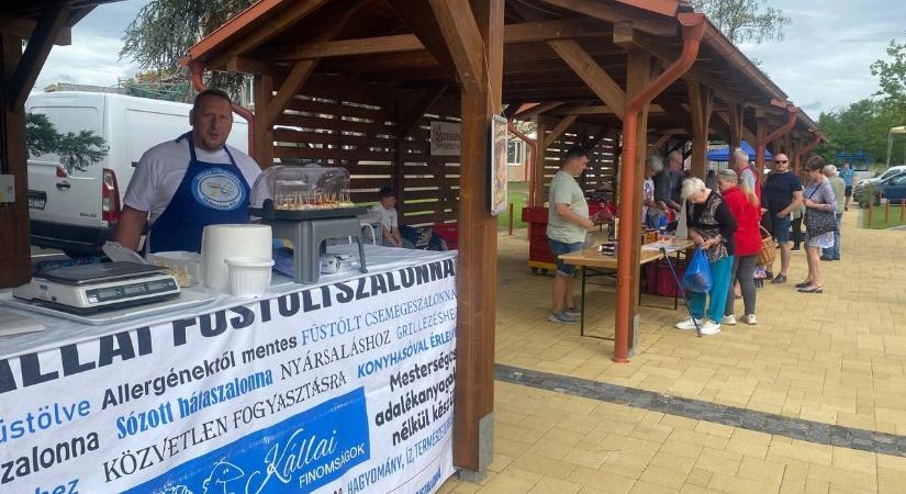 Maklárra mentünk, szalonnát vettünk, a polgármester volt a felbujtó