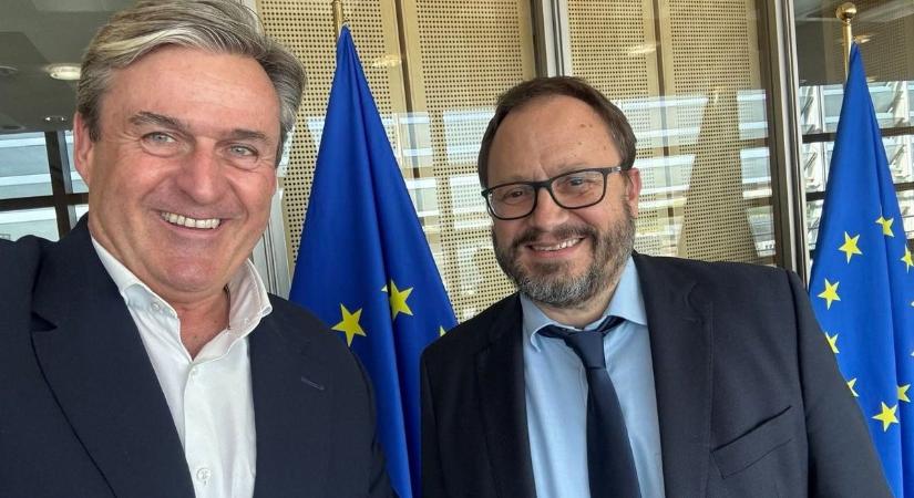 Kármán András vagyonadója ássa meg a sírját Kapitány István unikornis-álmainak