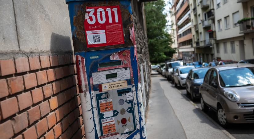 Készpénzstop és horror árak a budapesti parkolásban: Júliustól 800 forint is lehet egy óra