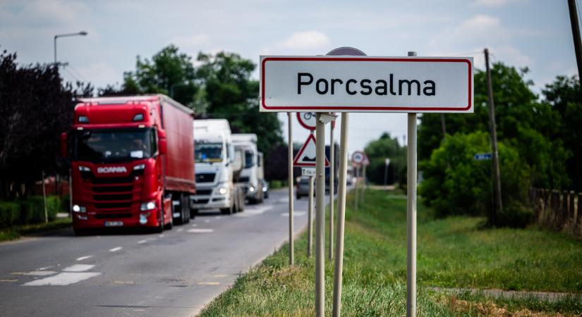 Csúcsra járatott háború: Porcsalmán van, aki ki sem engedi a fiát, nehogy elvigyék az ukrán frontra