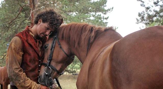 Máig él Kincsem vérvonala – a legendás ló ük-ükunokája derbit nyert Franciaországban