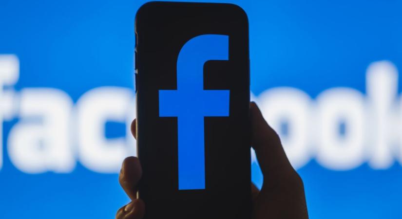 Csaknem 4 milliárd forint reklámadót fizetett be a Facebook
